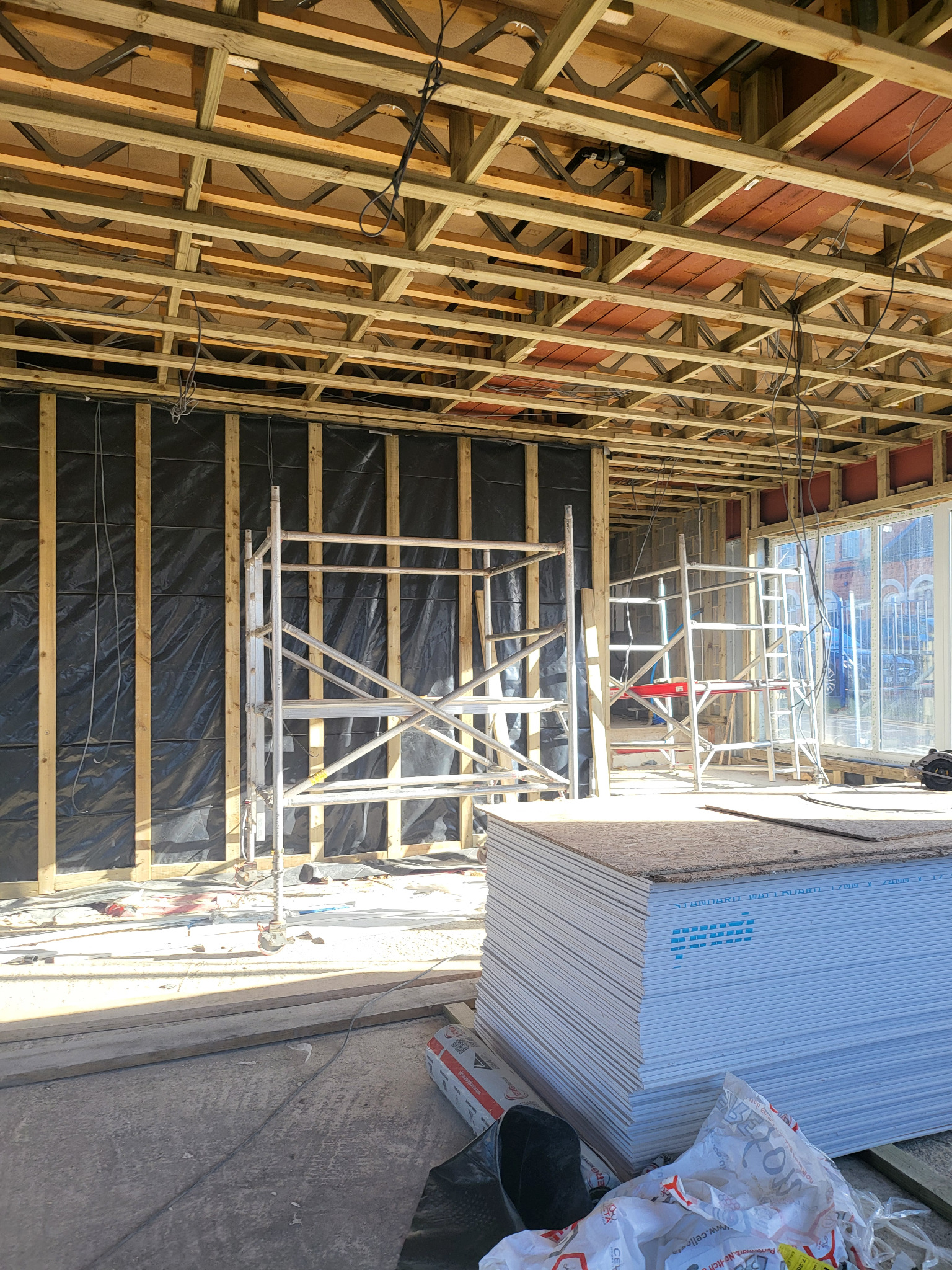 Internal first fix works at Kettering